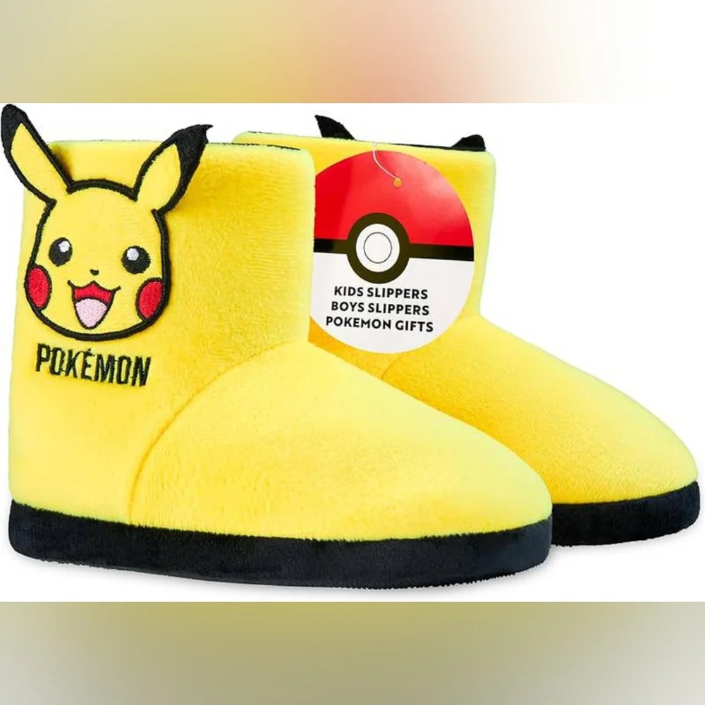 Pokemon NWT Kids Yellow 3D Pikachu Bootie Slippers Size 11 Toddlers